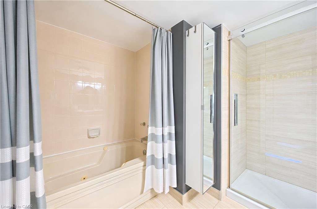 401-688 Preston Parkway Property Photo 18
