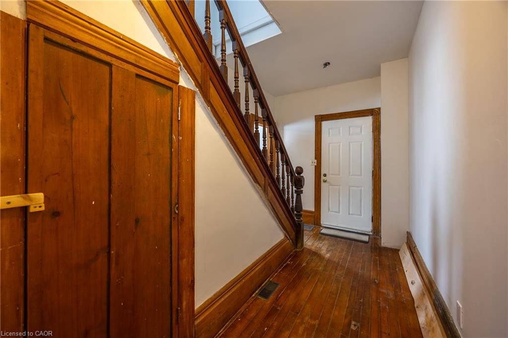 29 Old Lakeshore Road Property Photo 21