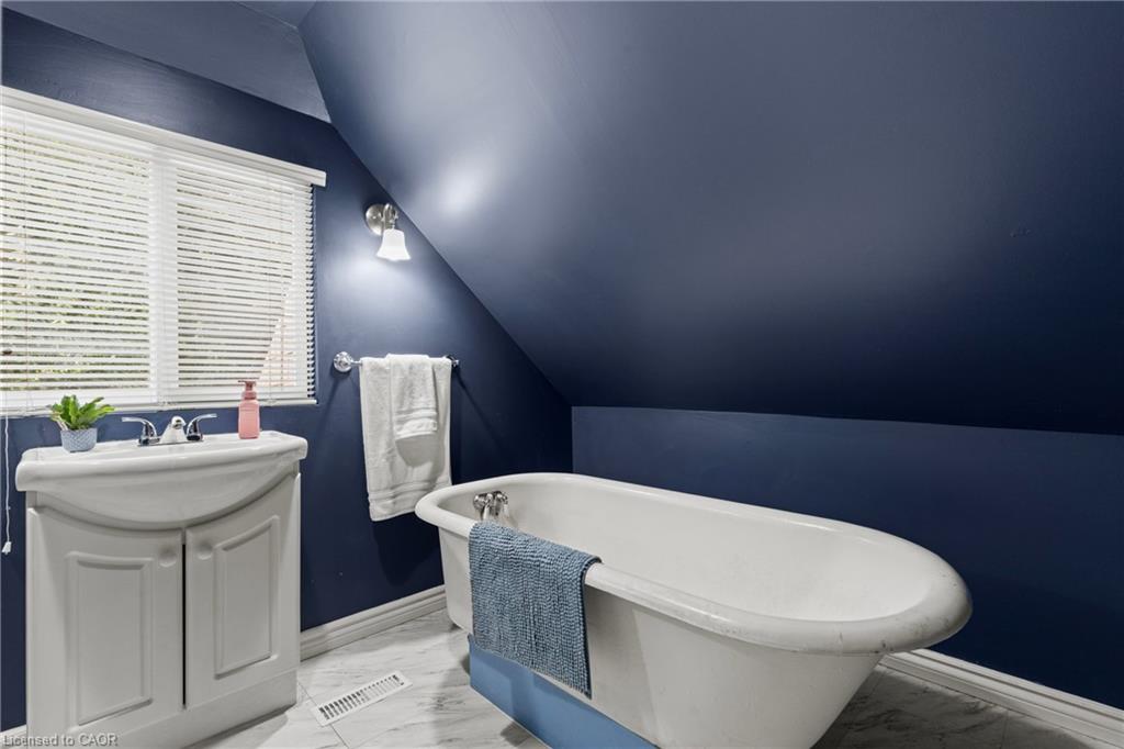 25 Mckinstry Street Property Photo 22
