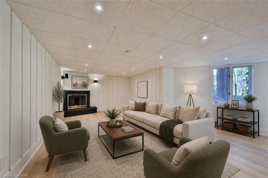 1340 Contour Drive Property Photo 45