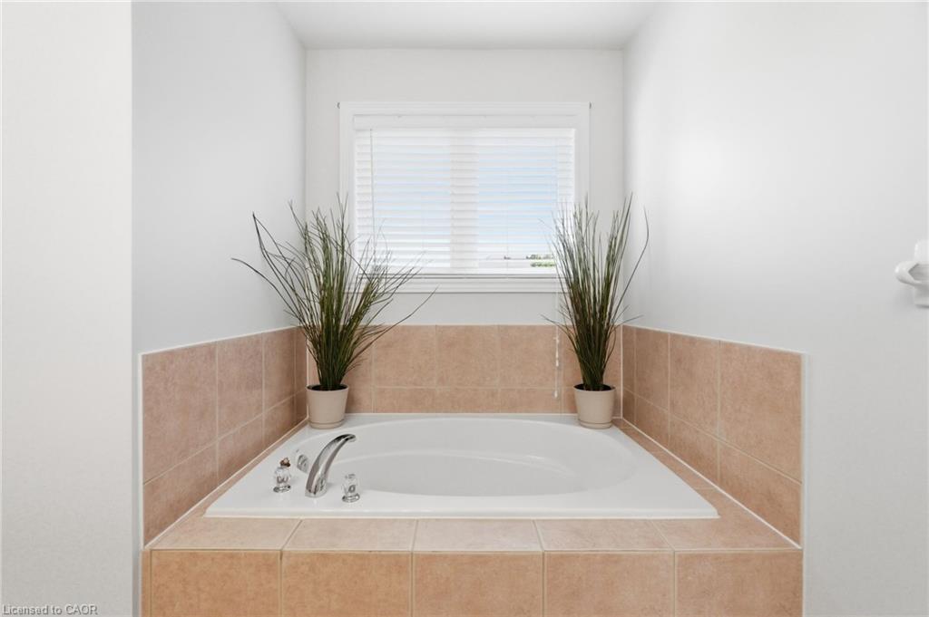 2241 Glazebrook Circle Property Photo 31