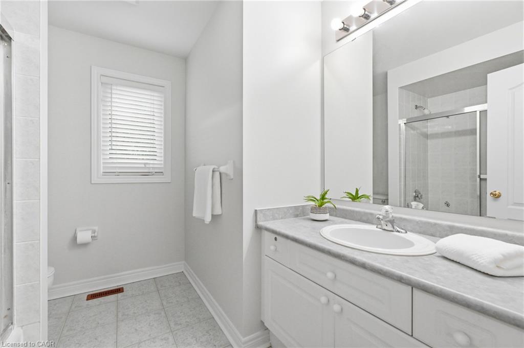 2241 Glazebrook Circle Property Photo 35