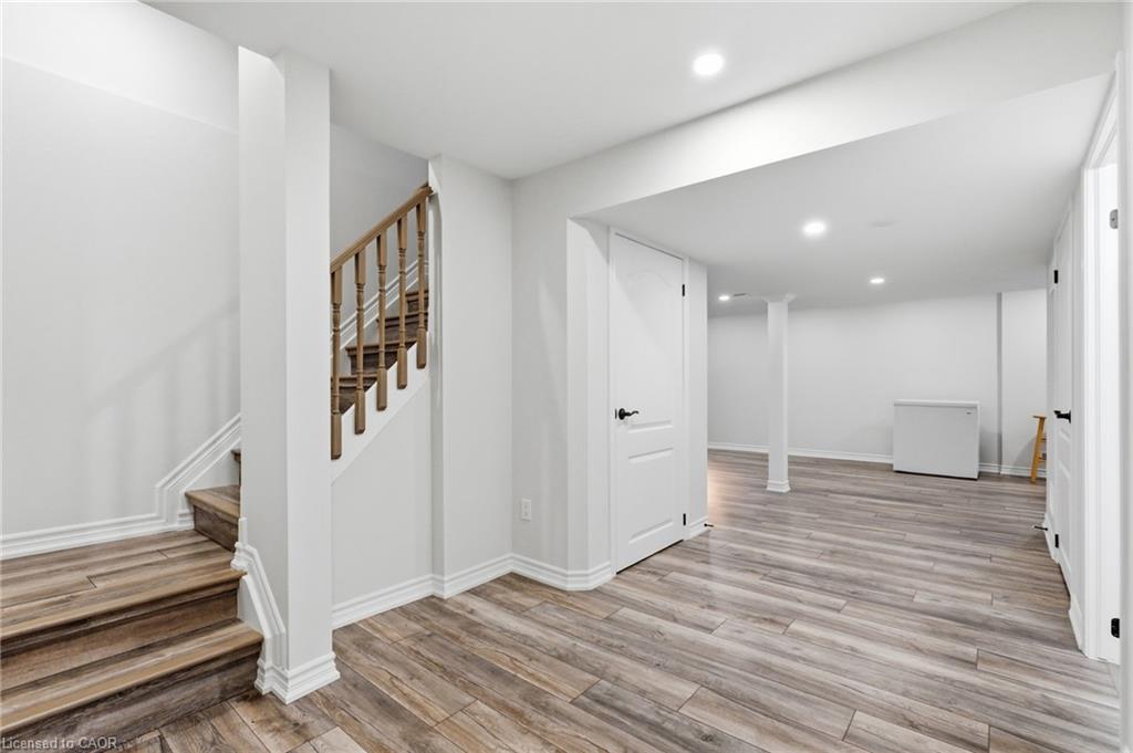 2241 Glazebrook Circle Property Photo 38