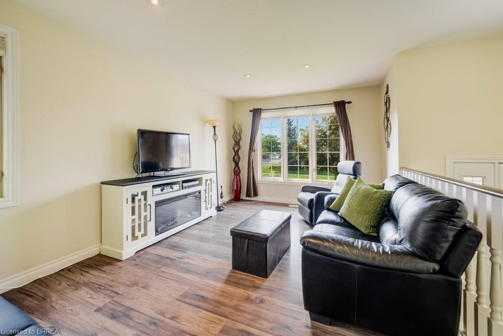 50 Dowden Avenue Property Photo 8
