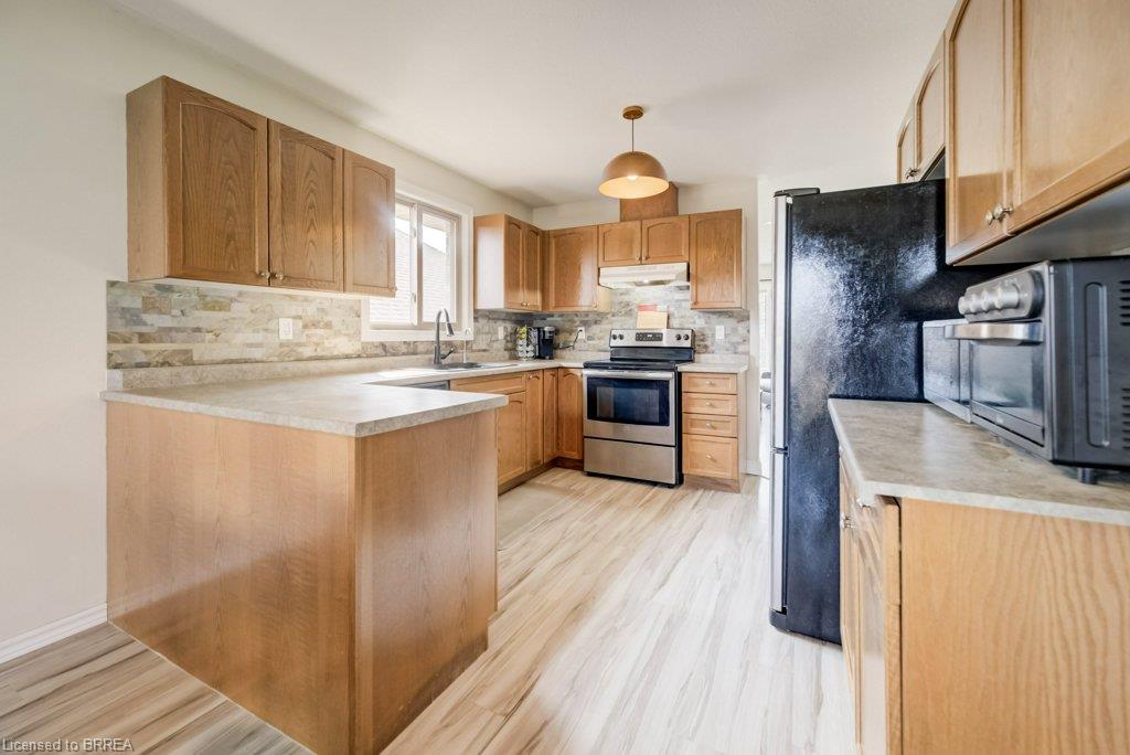 50 Dowden Avenue Property Photo 10