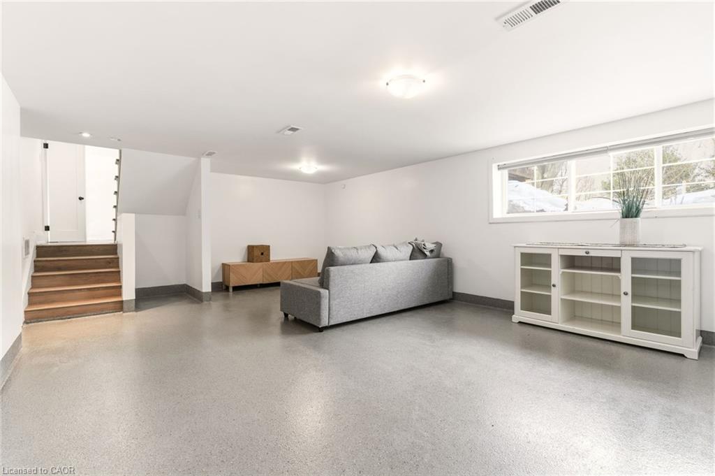 22 Rosebough Street Property Photo 32