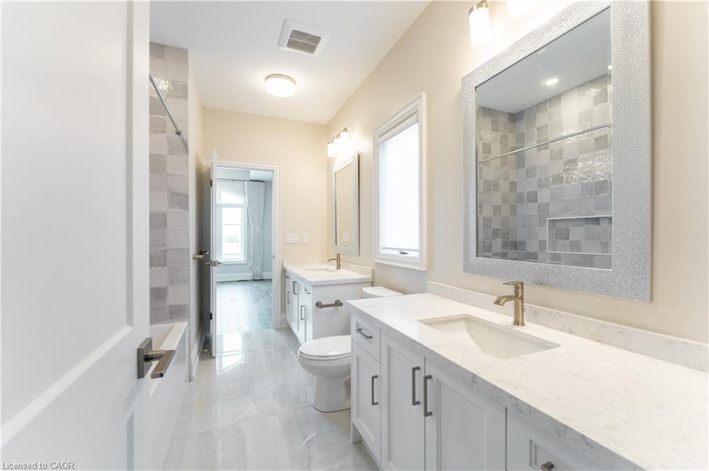 119 Jay Street Property Photo 22