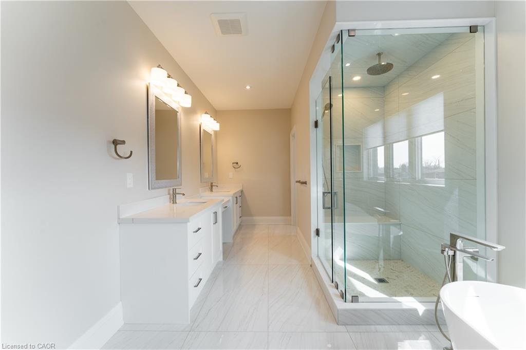 119 Jay Street Property Photo 28