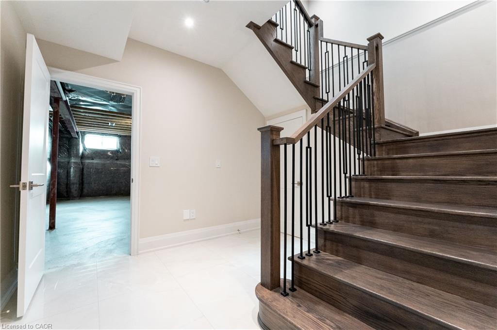 119 Jay Street Property Photo 31