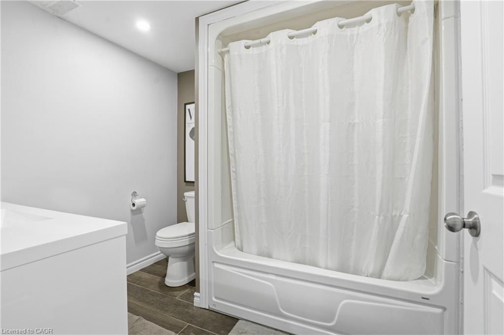 527 Walden Boulevard Property Photo 24