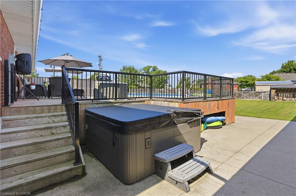527 Walden Boulevard Property Photo 30