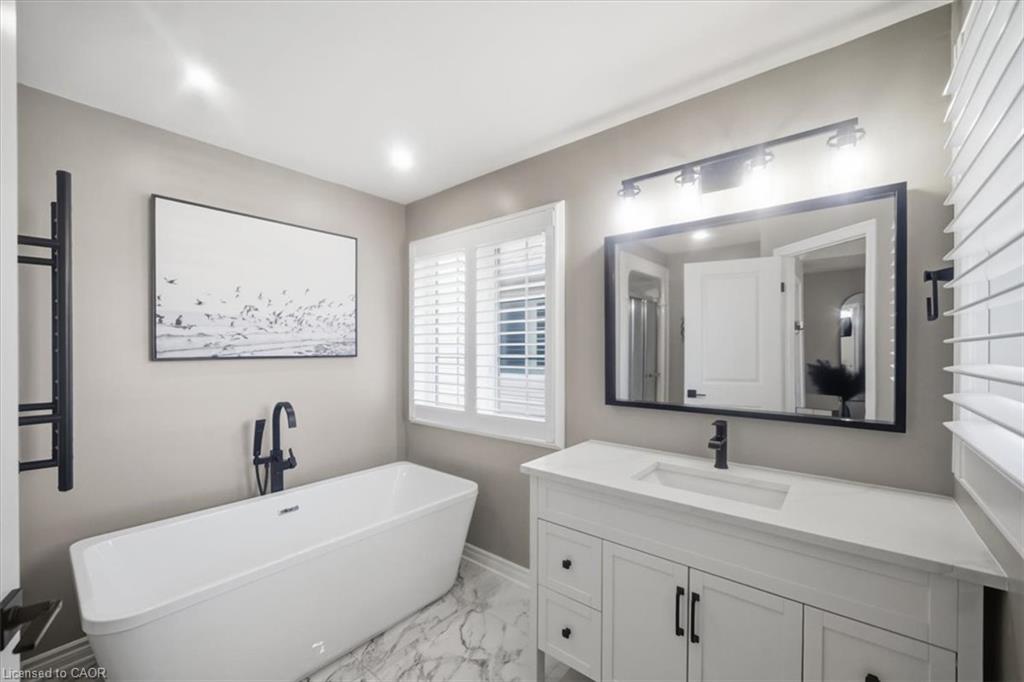 6063 Fausta Boulevard Property Photo 18