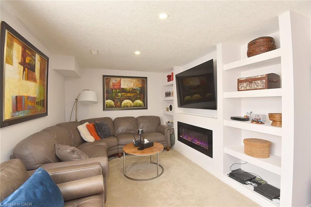 7-39 Panabaker Drive Property Photo 42