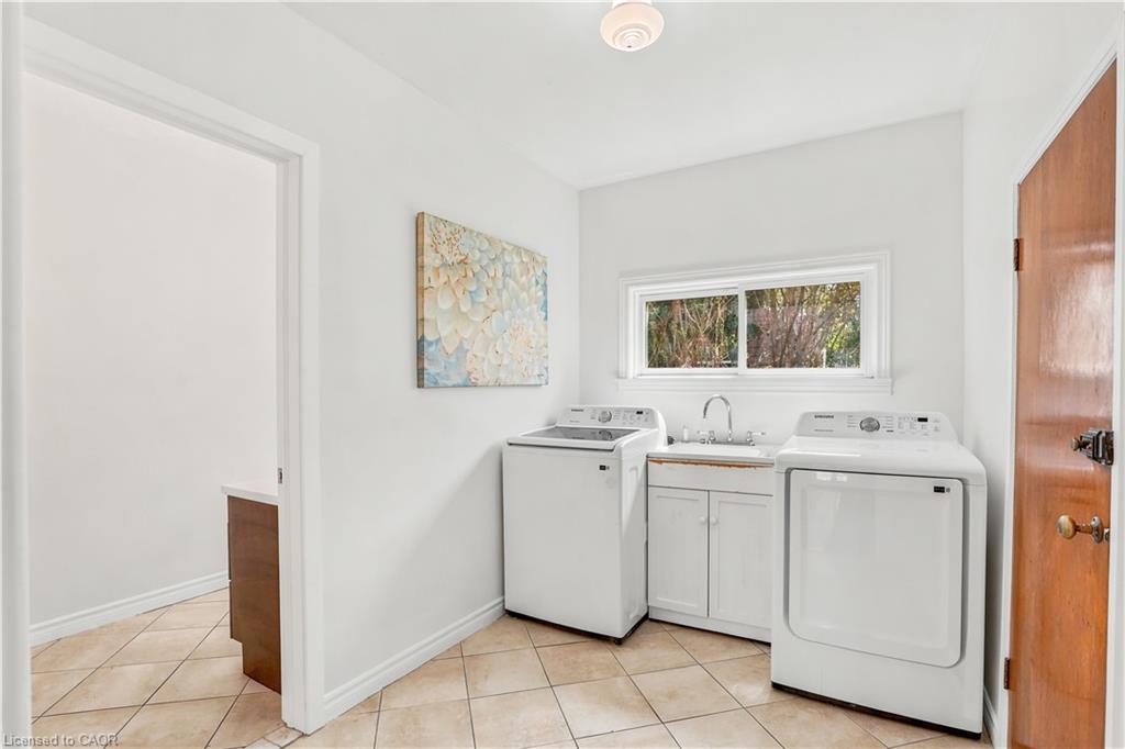 545 Mohawk Road W Property Photo 13