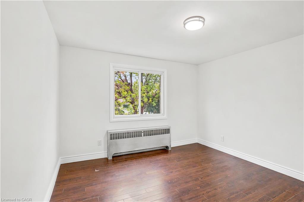 545 Mohawk Road W Property Photo 18