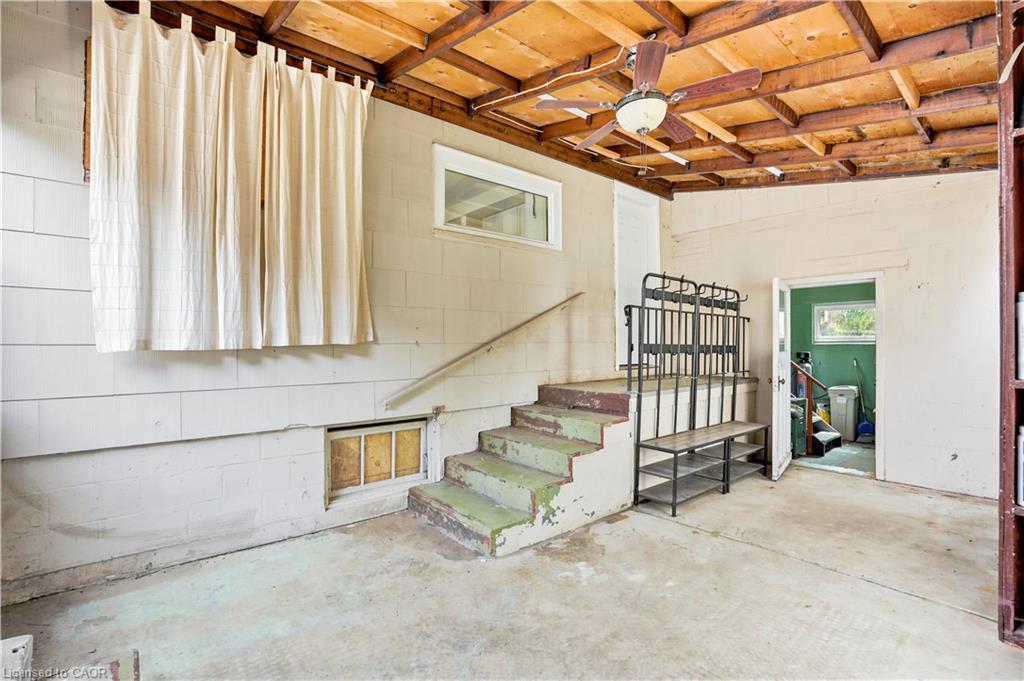 545 Mohawk Road W Property Photo 25