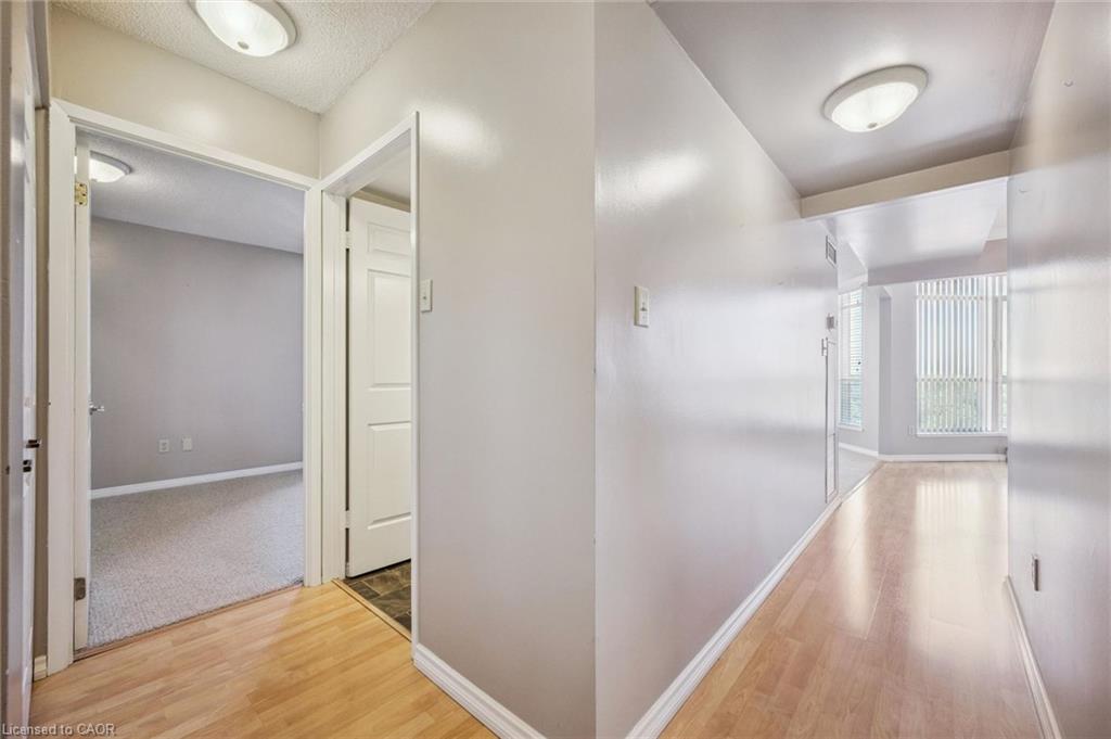 808-1414 King Street E Property Photo 10