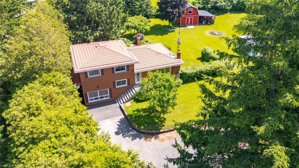 1598 Highway No 6 Property Photo 1