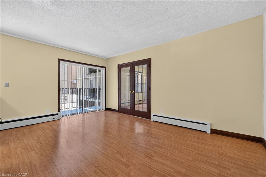 209-40 Robinson Street Property Photo 11