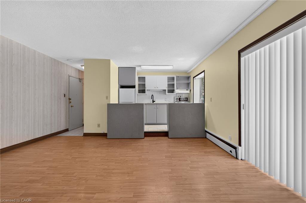 209-40 Robinson Street Property Photo 14