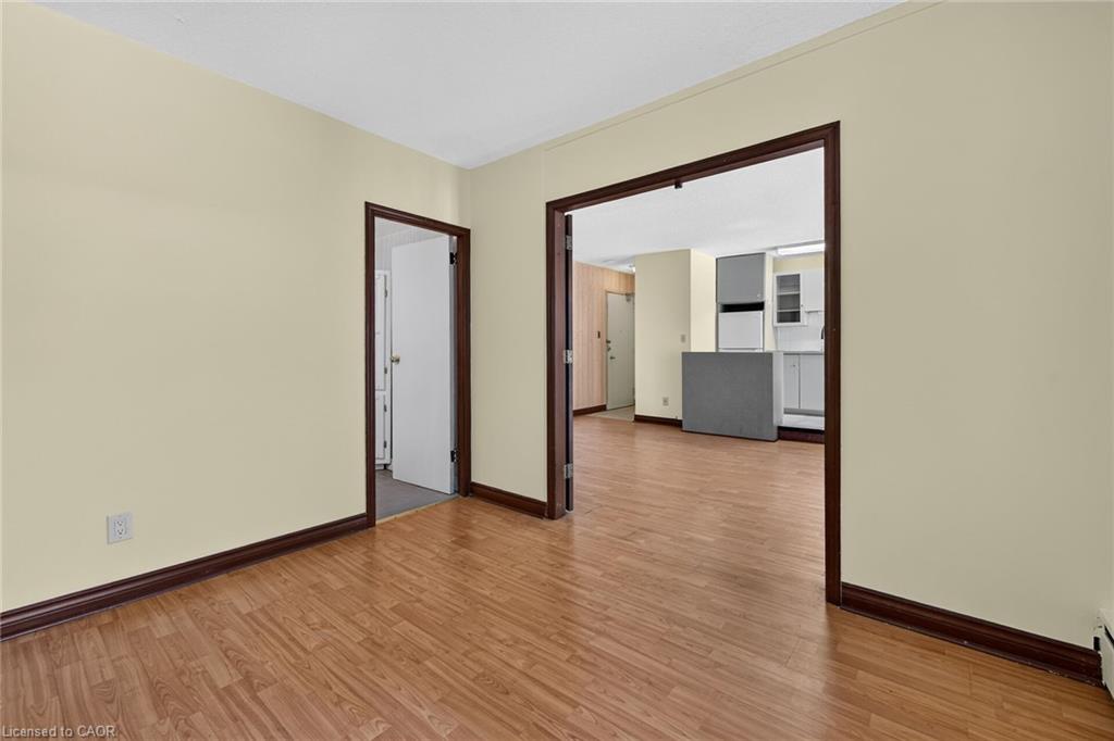 209-40 Robinson Street Property Photo 26