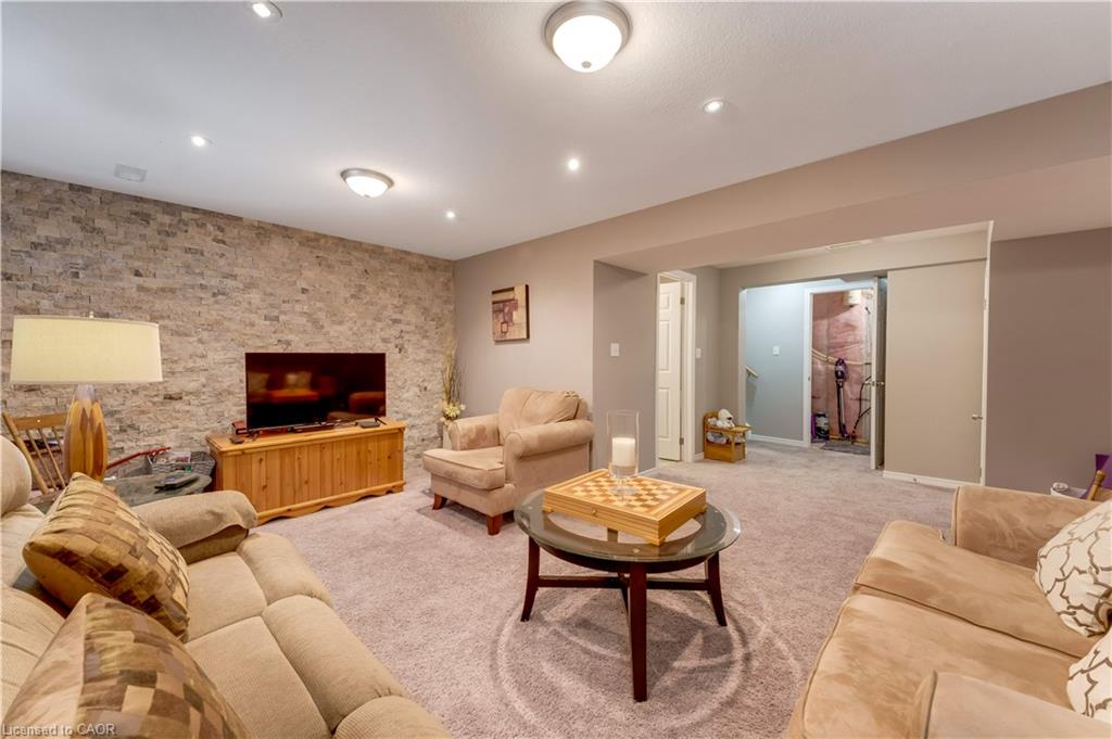 168 Maitland Street Property Photo 32