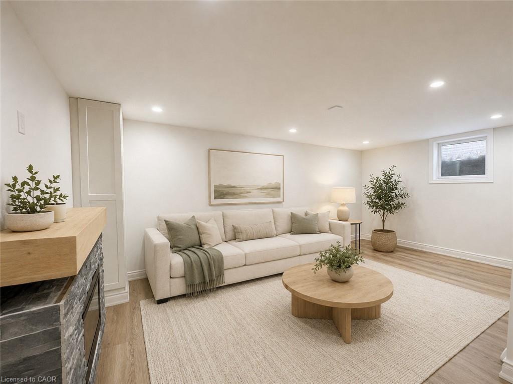 546 Lloyd Avenue Property Photo 3