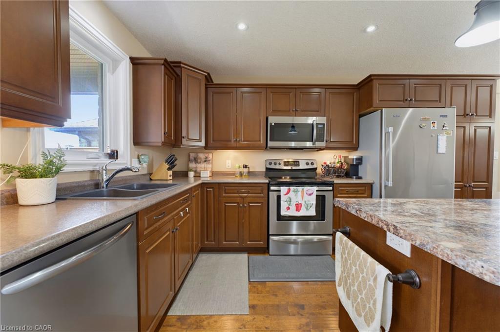 200 Krotz Street W Property Photo 12