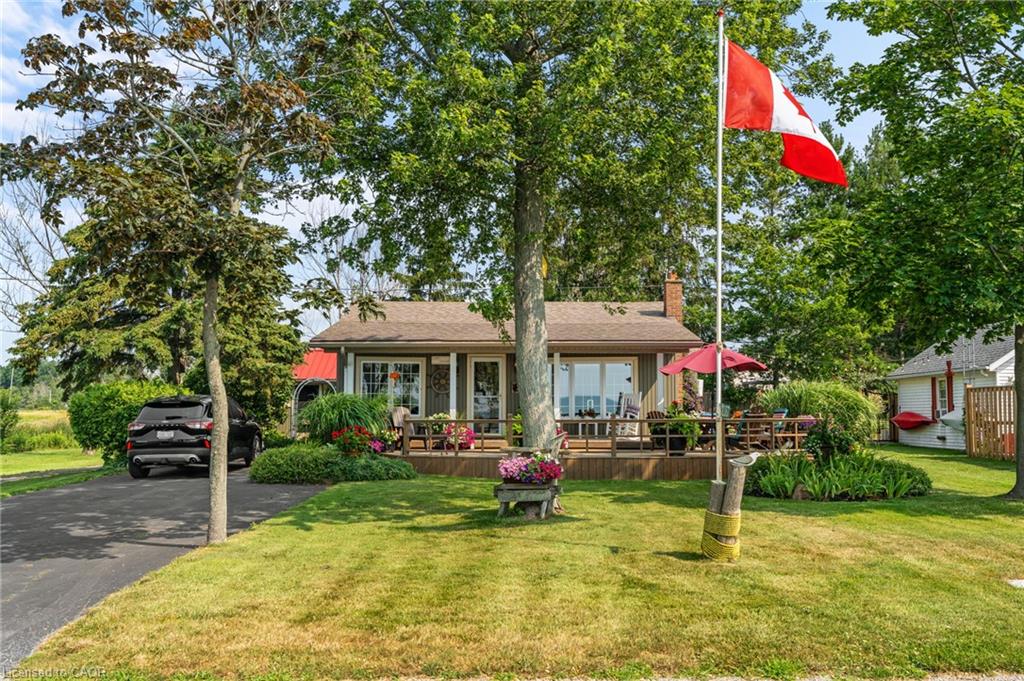 2387 Lakeshore Road Property Photo 3