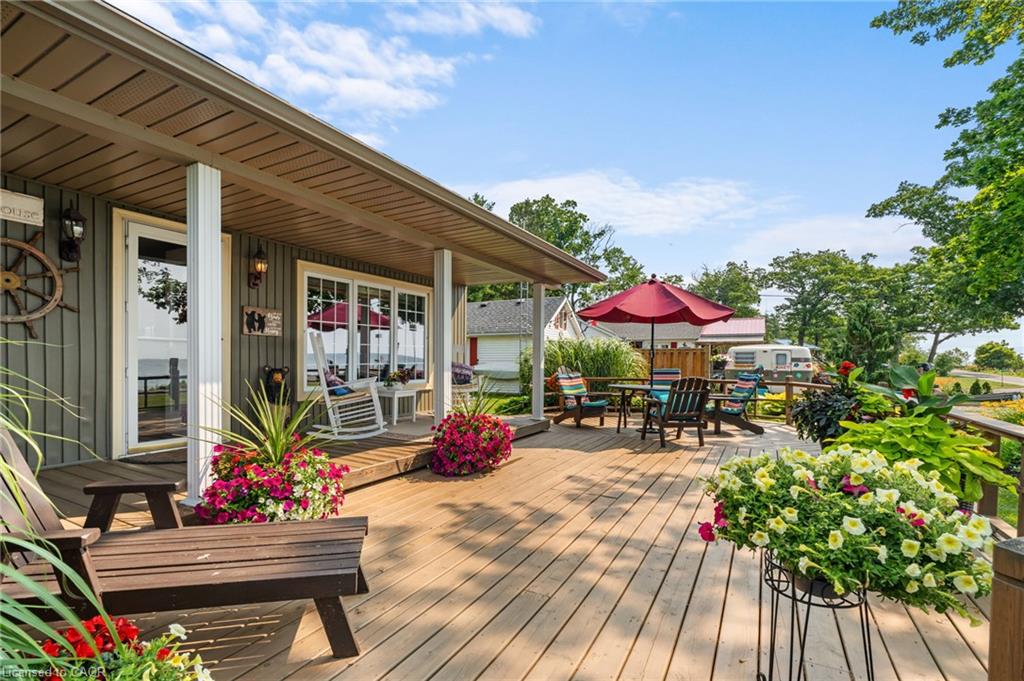 2387 Lakeshore Road Property Photo 10