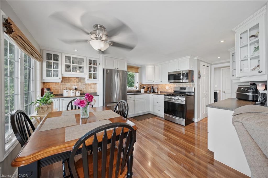 2387 Lakeshore Road Property Photo 15