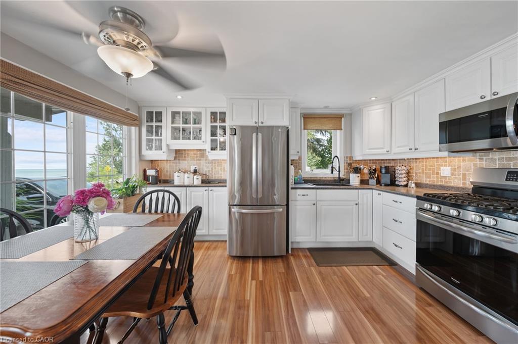 2387 Lakeshore Road Property Photo 17