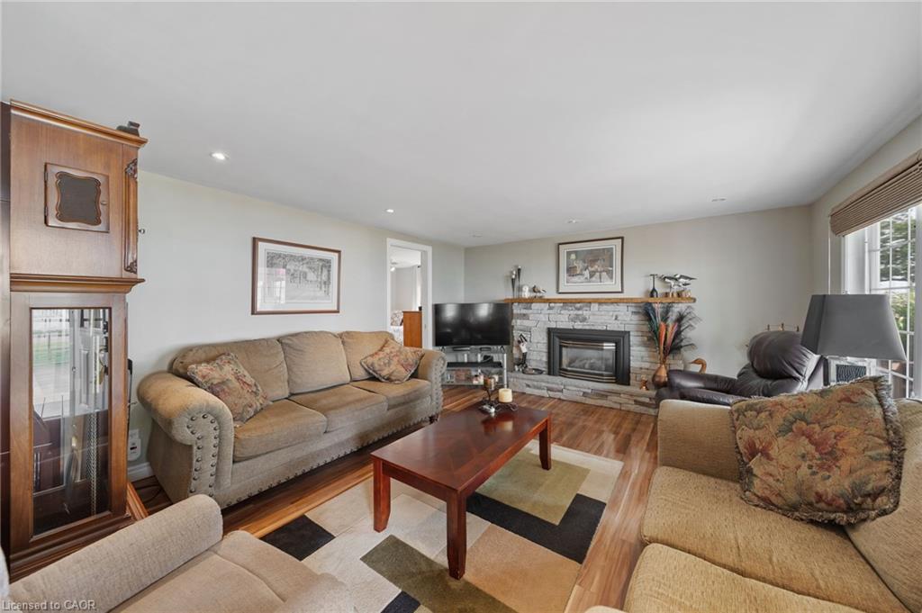 2387 Lakeshore Road Property Photo 21