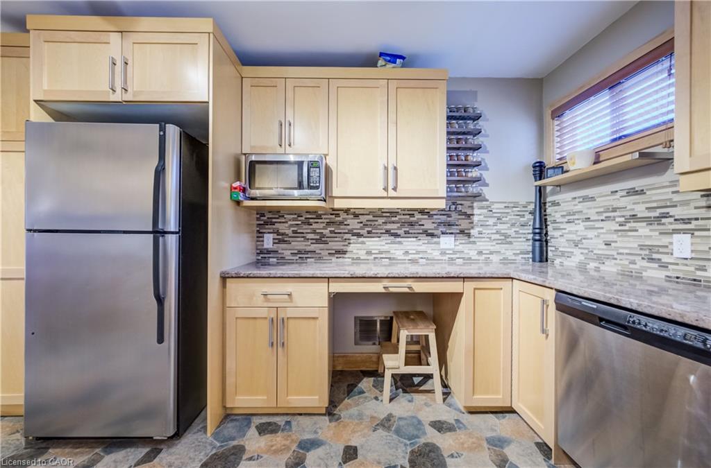 1864 Coronation Boulevard Property Photo 7