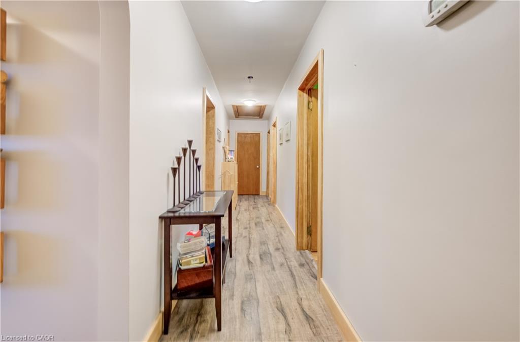 1864 Coronation Boulevard Property Photo 16