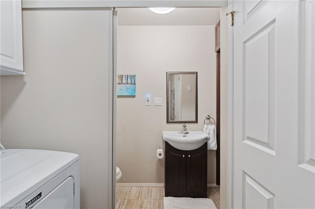 21 Long Point Boulevard Property Photo 13