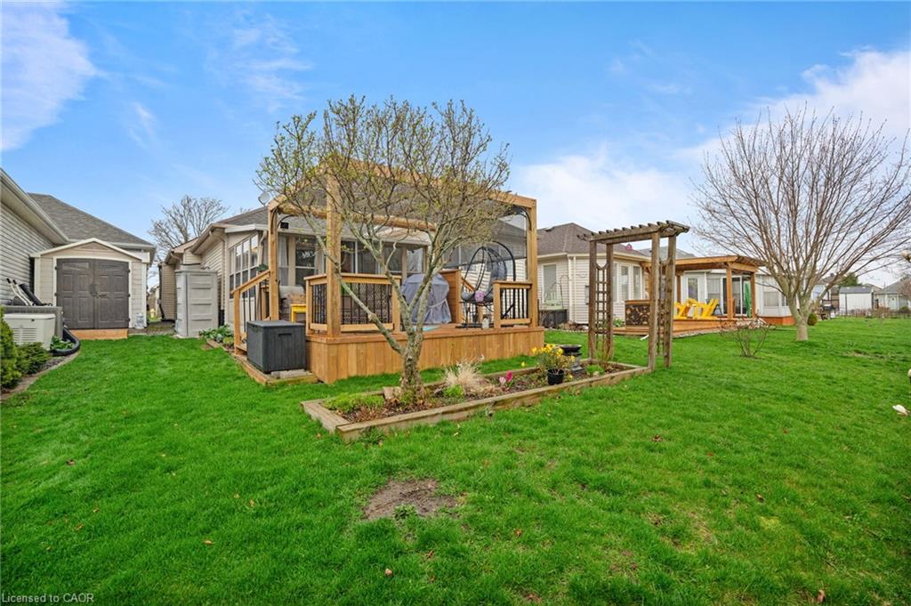 21 Long Point Boulevard Property Photo 25