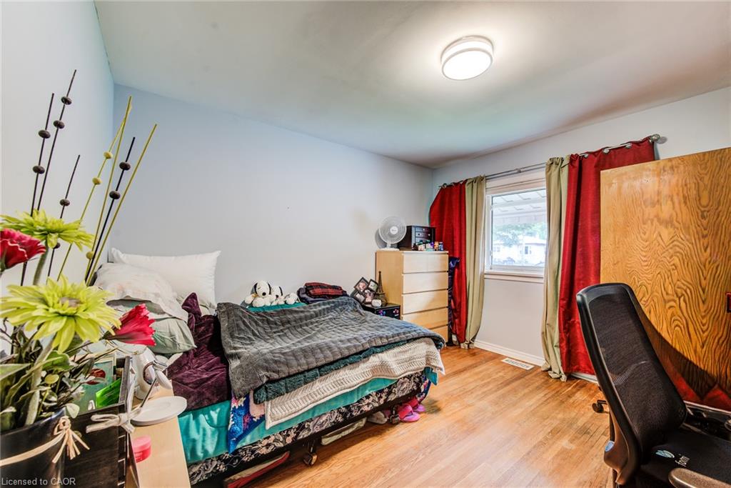 468 Highland Road E Property Photo 17