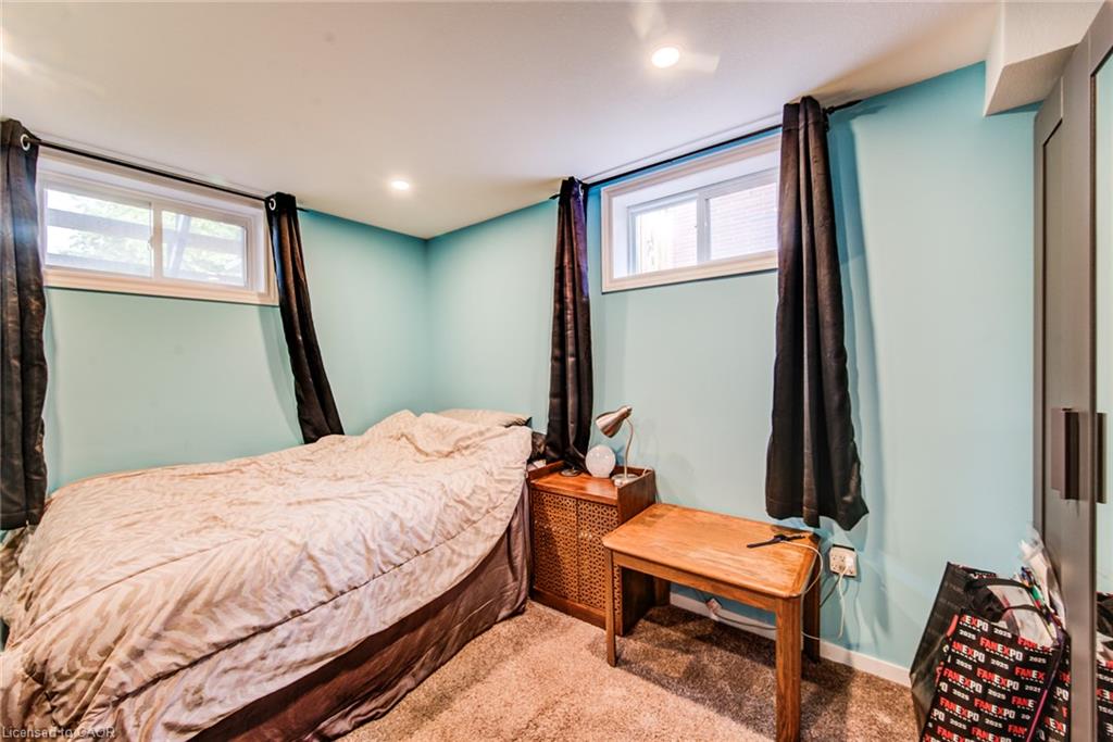 468 Highland Road E Property Photo 24