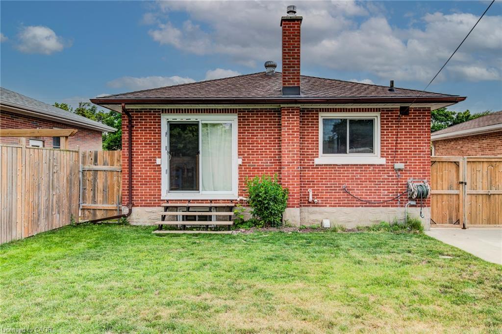 468 Highland Road E Property Photo 30