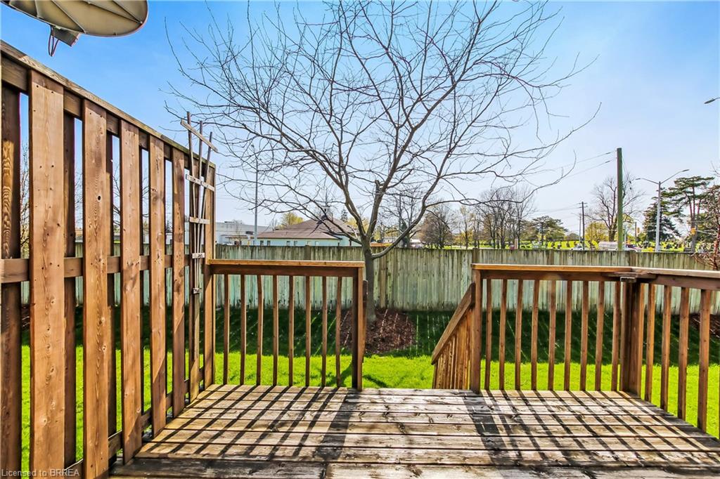 15-19 Hanlon Place Property Photo 8