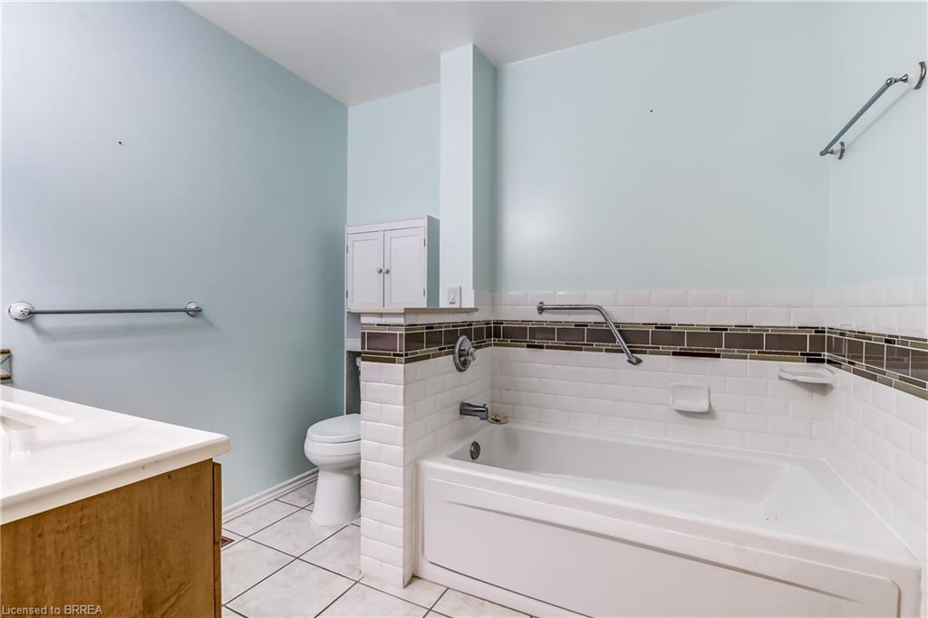 15-19 Hanlon Place Property Photo 14