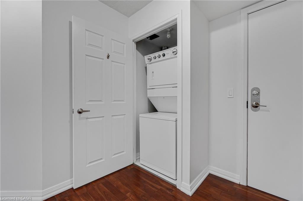 301-220 Forum Drive Property Photo 18