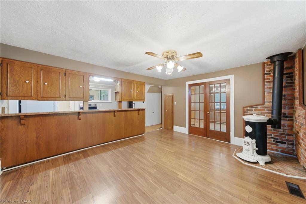 211 Canborough Street Property Photo 13