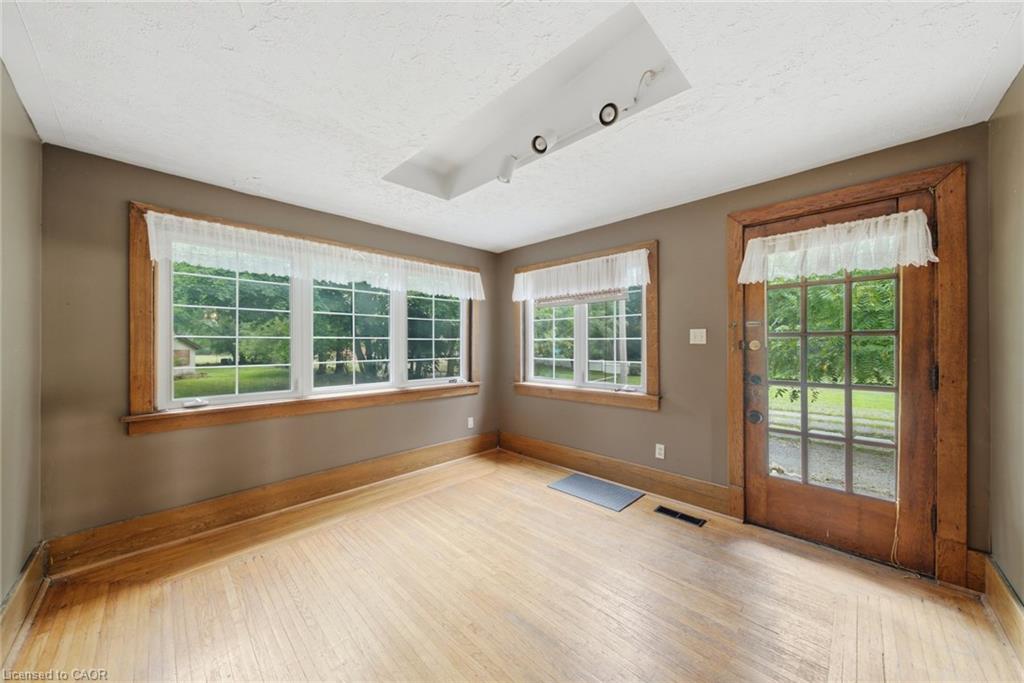 211 Canborough Street Property Photo 15