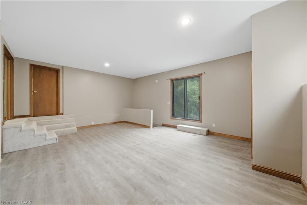 211 Canborough Street Property Photo 20