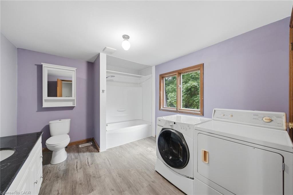 211 Canborough Street Property Photo 24