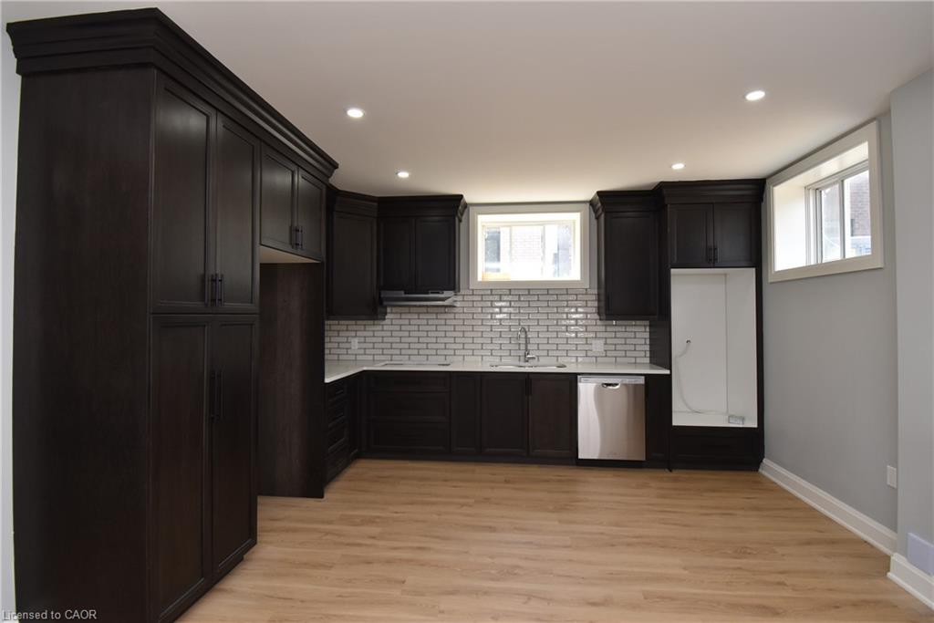 1184 West 5th Street Property Photo 3