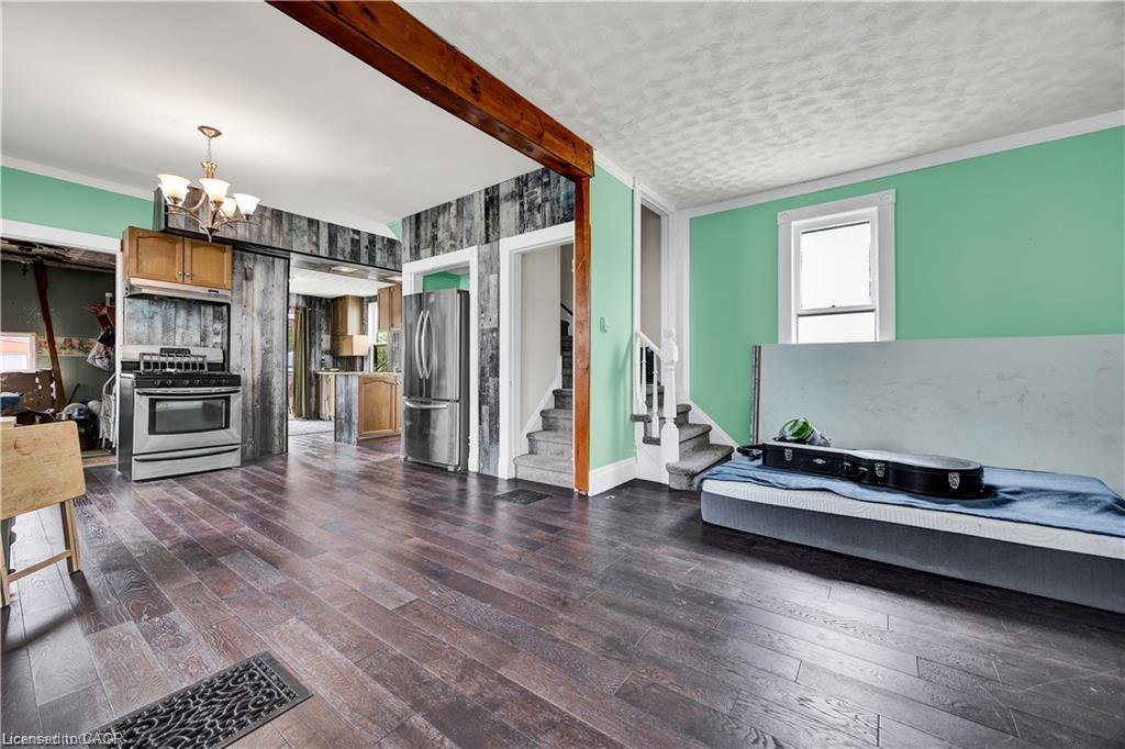 43 Henry Street Property Photo 7