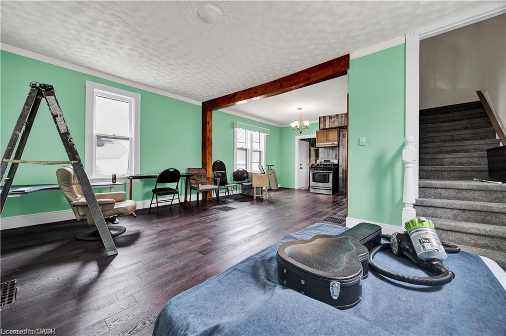 43 Henry Street Property Photo 8
